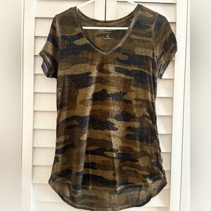 Lucky Brand Camo V-Neck Short Sleeve Super Soft Burnout T-Shirt Size XS